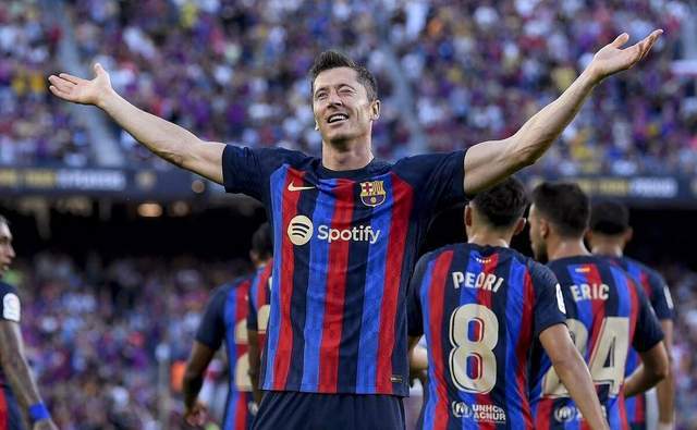 西的严格与 西的严格与